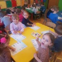 Zajęcia plastyczne w Słonikach (13)